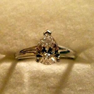 1.2ct pear shaped engagement ring 925 SS